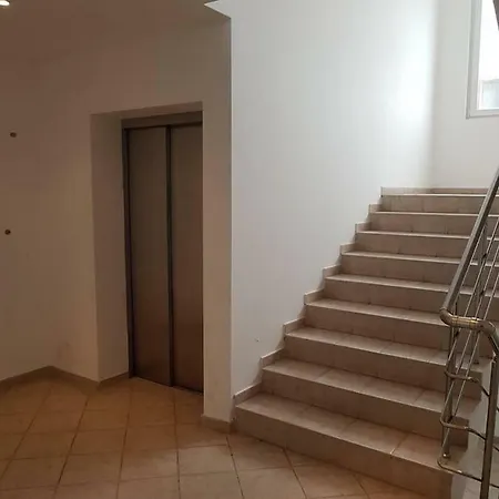 Alexa Ski Apartment