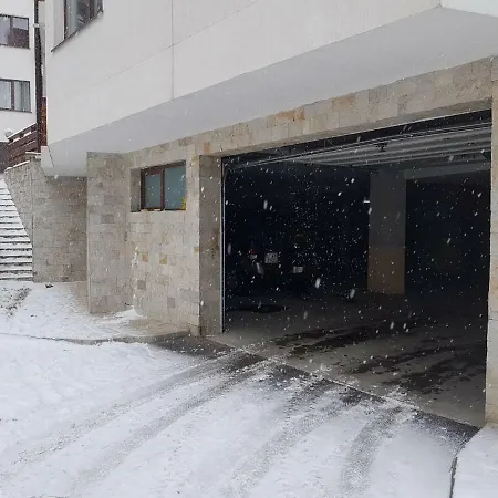 Alexa Ski Apartment Bansko